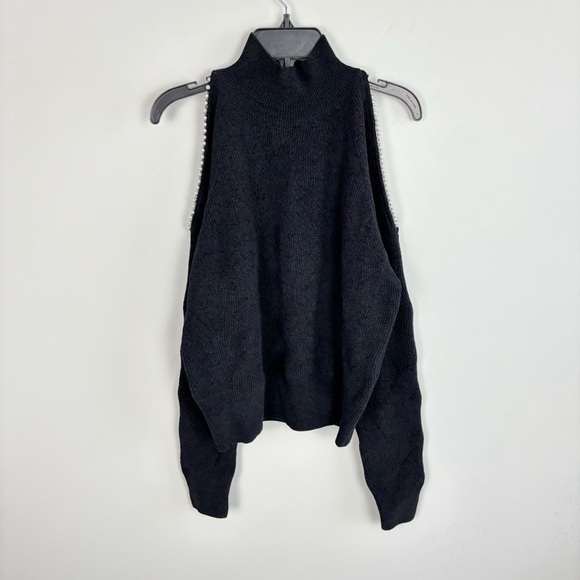 ASTR The Label Tori Sweater in Black Size S - Picture 2 of 11